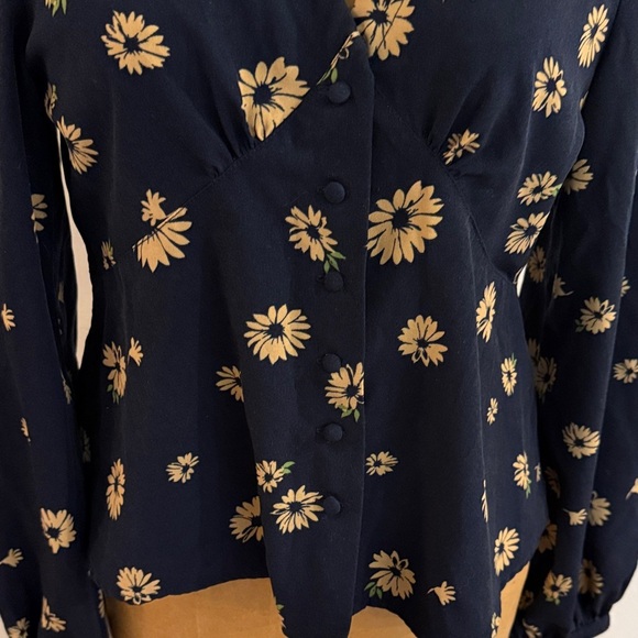 Moussy sz 1 or S Navy Floral Button-Up Margalet Blouse peasant sleeve great cond - Picture 2 of 11